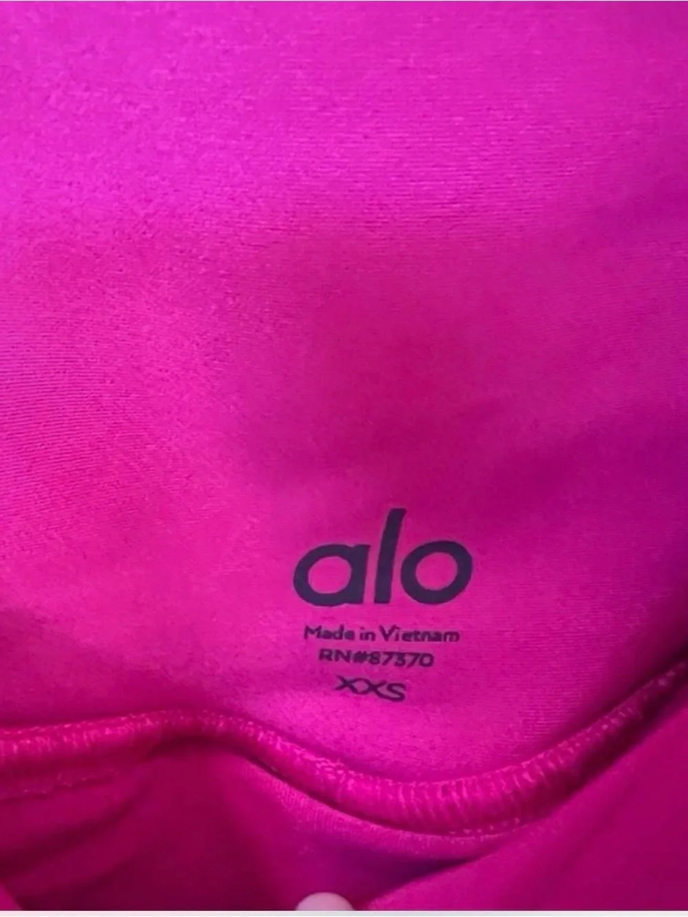 ALO Yoga vibrant hot
